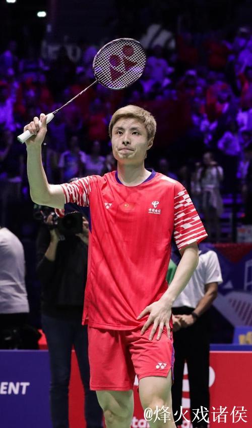 羽联年终总决赛 石宇奇2-0奈良冈功大全胜出线 羽联年终总决赛 石宇奇2-0奈良冈功大全胜出线