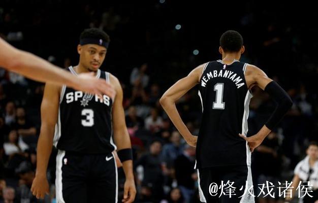 文班亚马23分浓眉30+13詹皇18+5+8 马刺力克湖人 文班亚马23分浓眉30+13詹皇18+5+8 马刺力克湖人