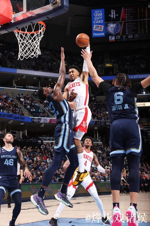 马丁狂砍30分篮网击败太阳豪取3连胜 独行侠轻松战胜尼克斯 马丁狂砍30分篮网击败太阳豪取3连胜 独行侠轻松战胜尼克斯